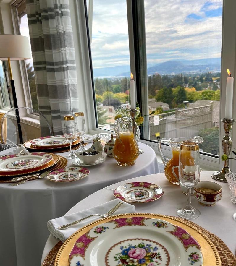 A Vista Villa Couples Retreat Kelowna Eksteriør bilde