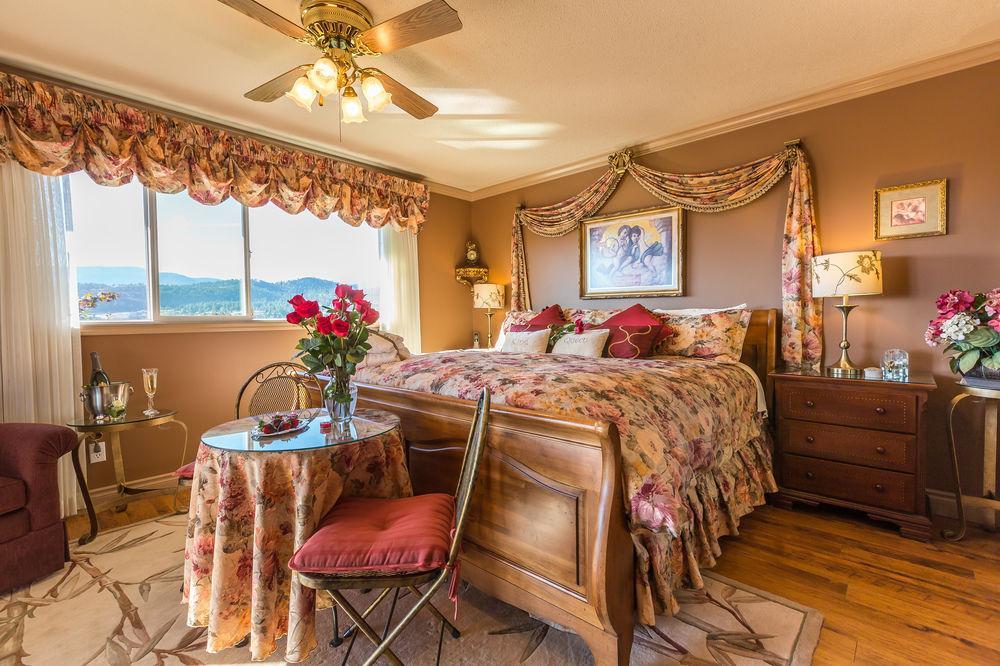 A Vista Villa Couples Retreat Kelowna Eksteriør bilde